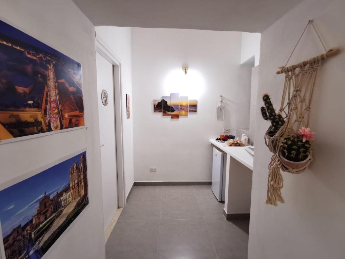 Hercules Suites Noto Kültér fotó